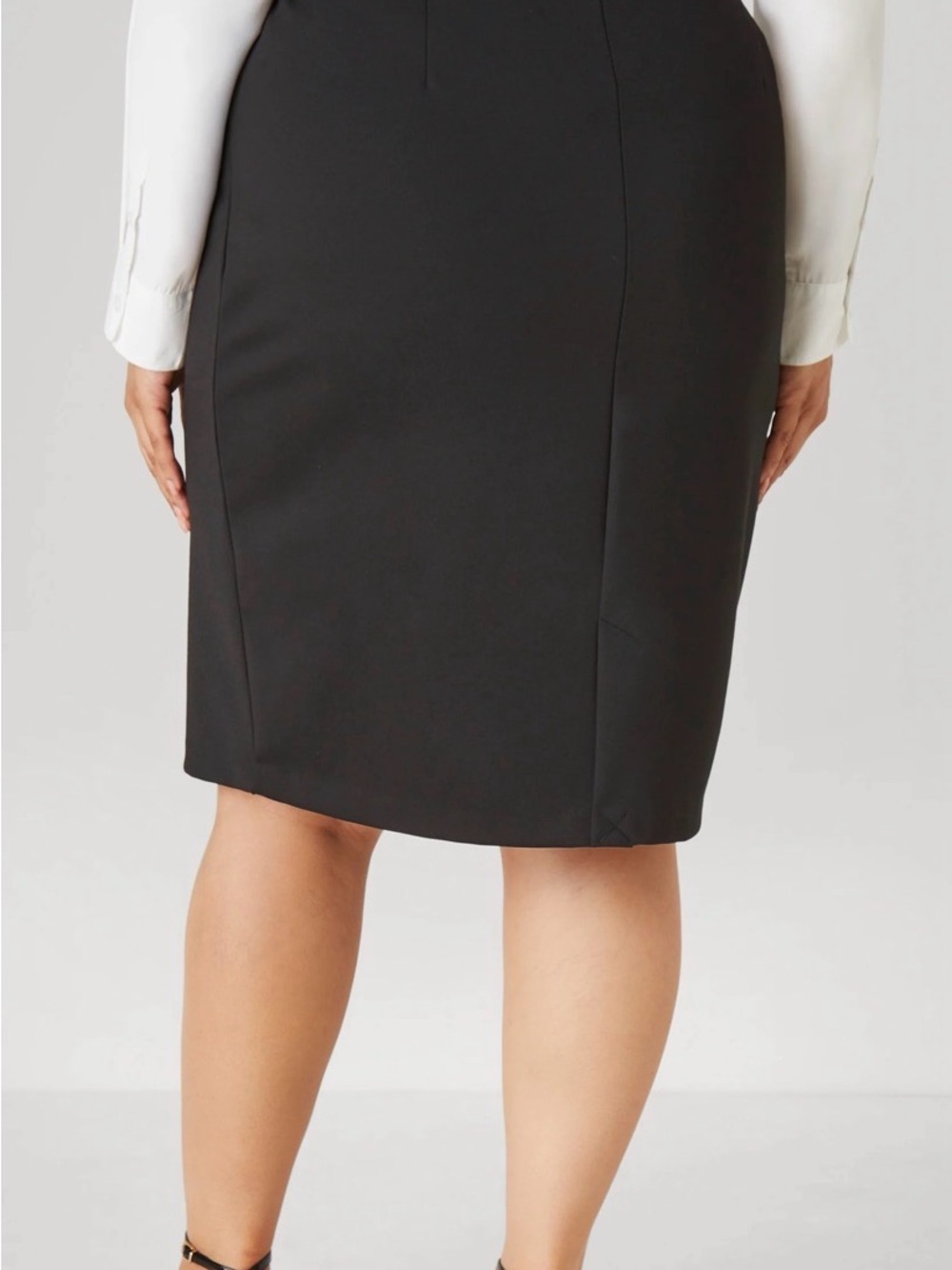 NWT Ashley Stewart Classic Black Pencil Skirt - Women's Professional Staple